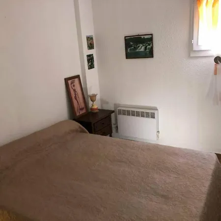 Villa T3 Avec Terrasse, Jardin Et Parking, A 200m De La - 6 Couchages, - Fr-1-81-372